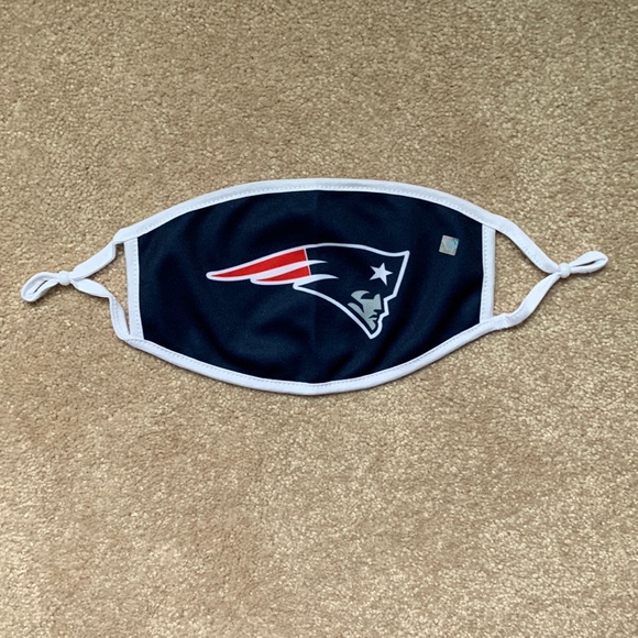 Authentic New England Patriots NFL Adjustable Face Mask - Picture 1 of 8